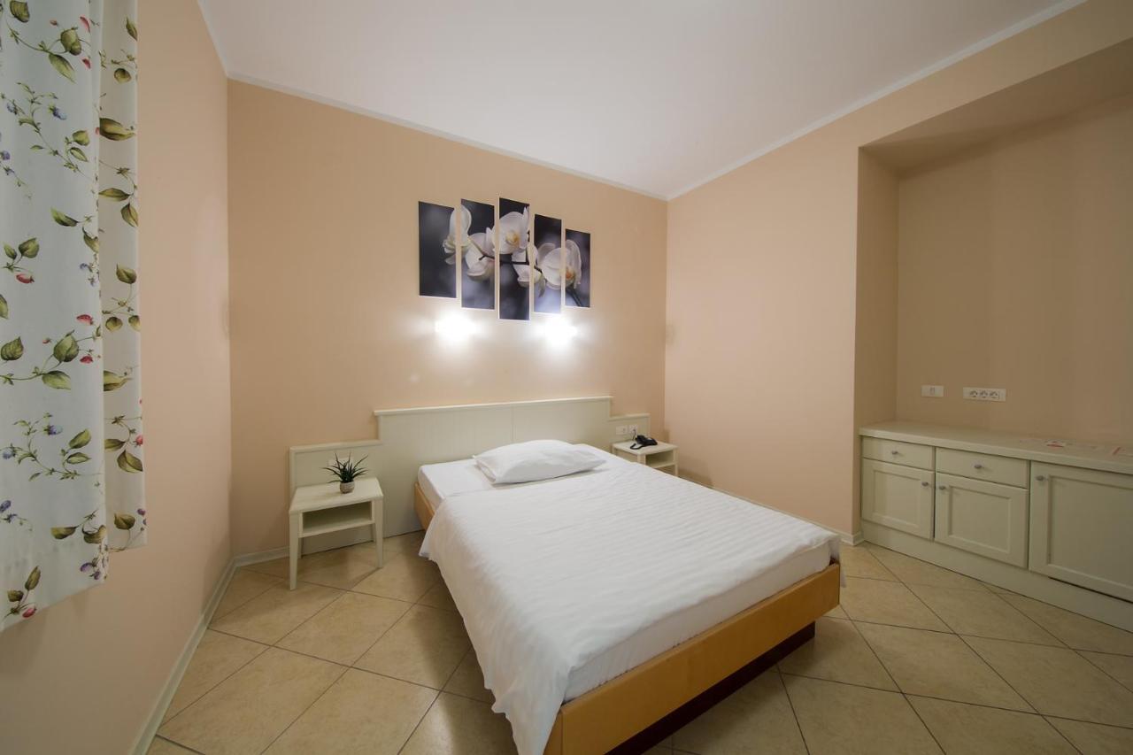 Hotel Kozana 多布罗沃 外观 照片
