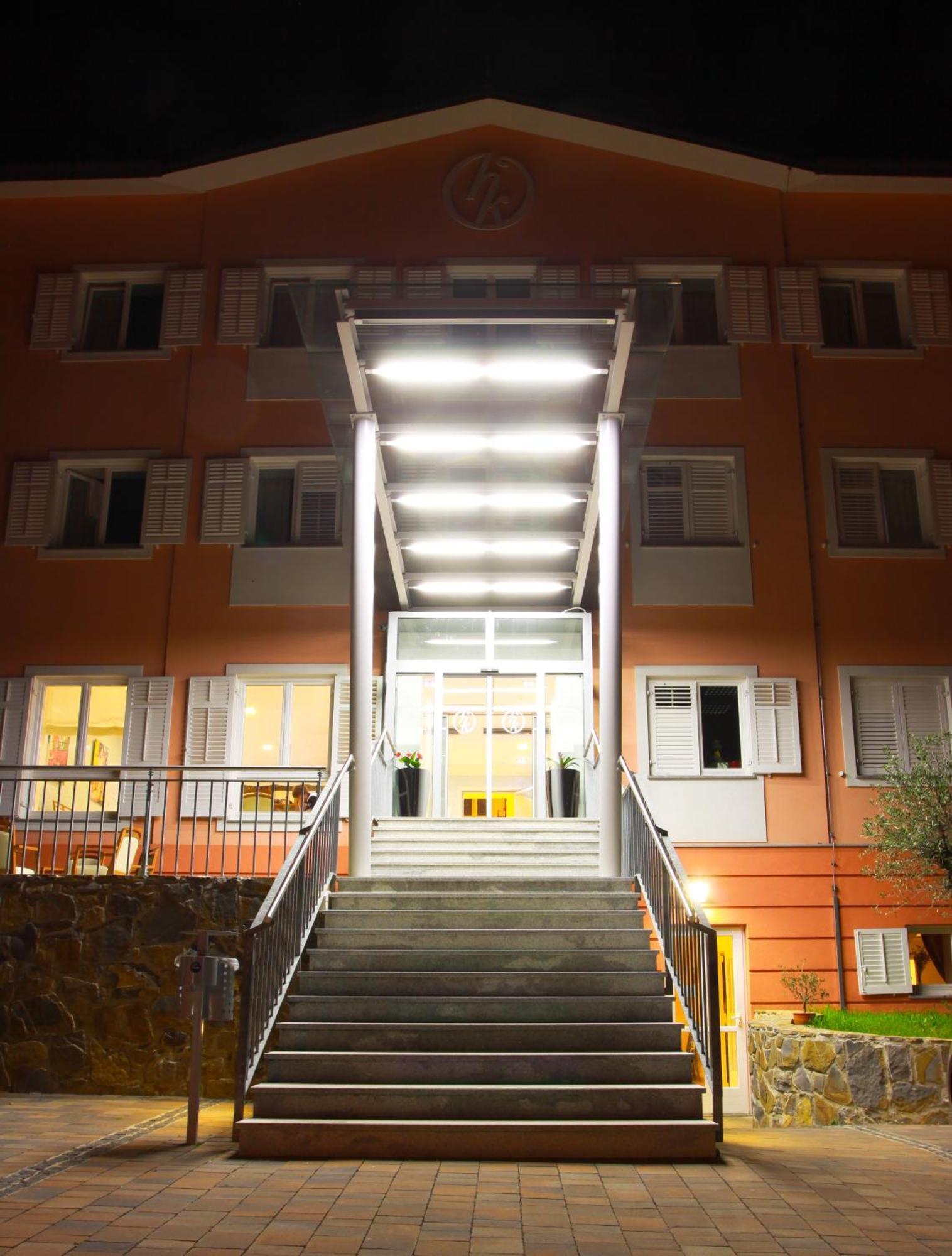 Hotel Kozana 多布罗沃 外观 照片